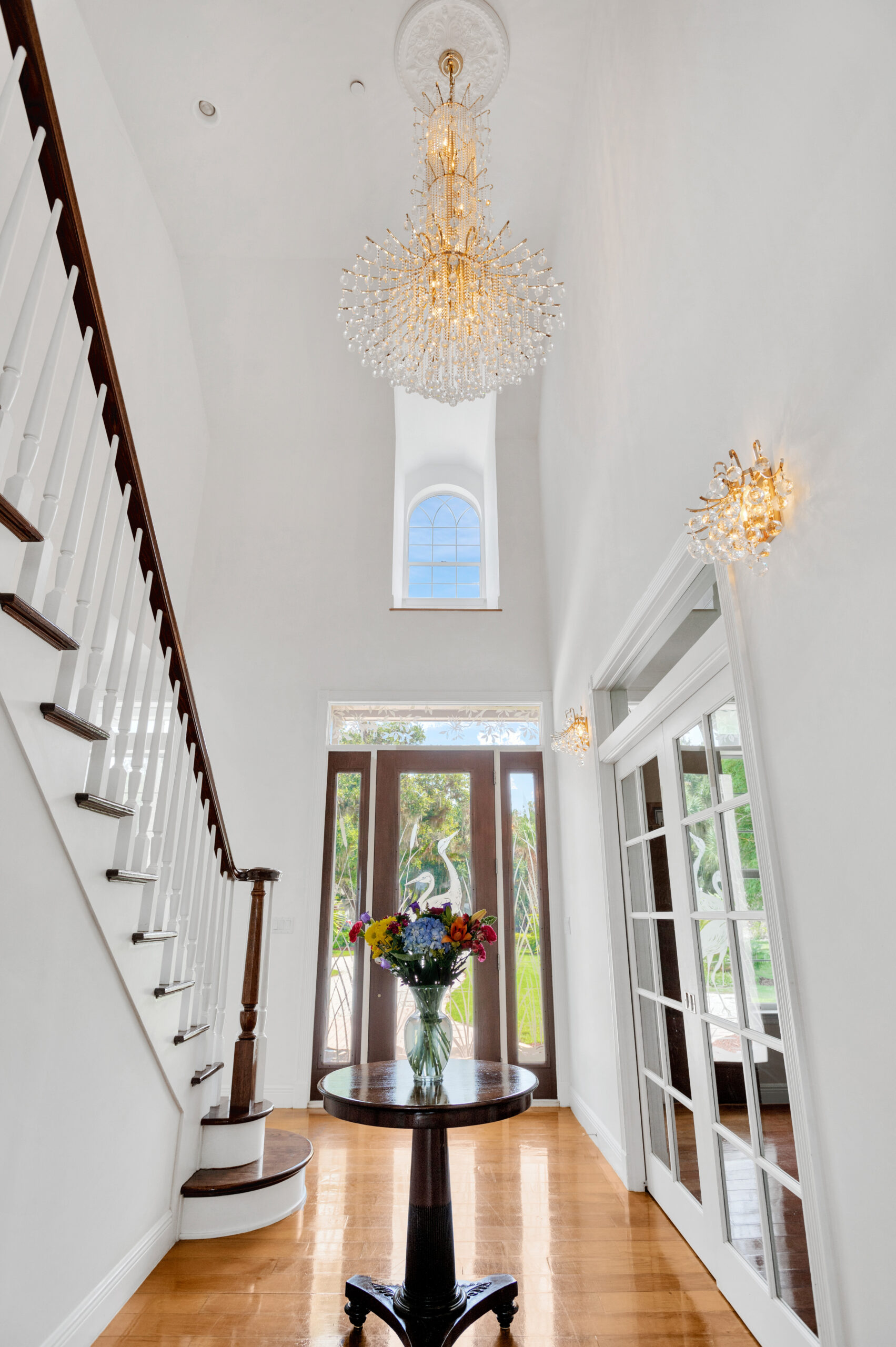 Colonial Entry Way